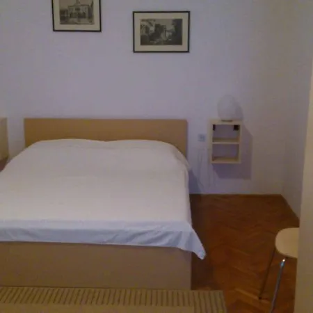 Apartamento 12
