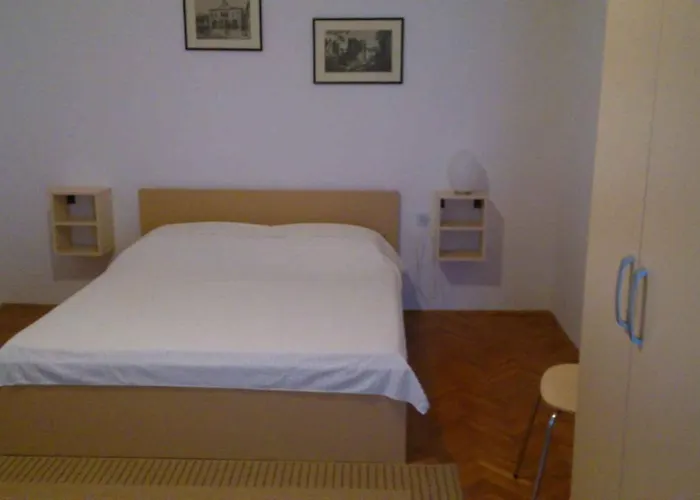 Apartman 12