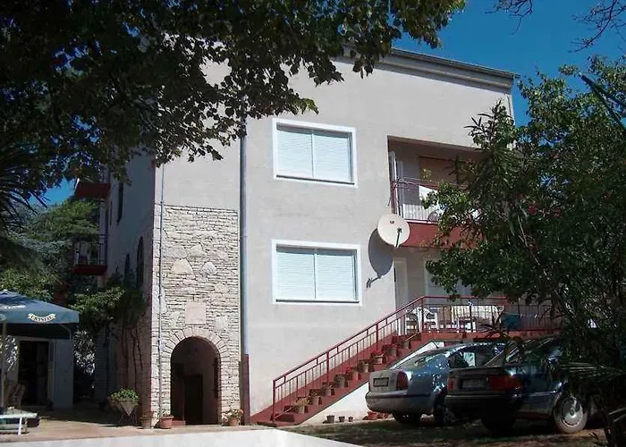 12 Apartman