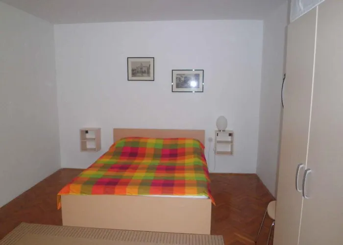 Apartman 12
